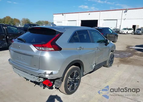 2024 Mitsubishi Eclipse Cross Se S-Awc/Sel S-Awc z USA, uszkodzony, nr VIN JA4ATWAA7RZ034218